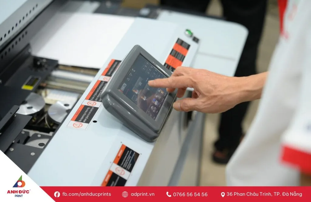 in hashtag cầm tay sự kiện